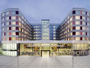 Mövenpick Hotel Stuttgart Airport: Successfully Navigating Challenging Times