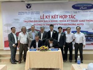 Buổi Lễ ký kết hợp tác giữa Trường Đại Học Bách Khoa – Khoa Kỹ Thuật Giao Thông và Thanh Phong Auto (Ngày 09/01/2021)