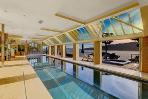 337 Belvedere | Magnificent 60ft indoor pool with sweeping Bay-view terrace