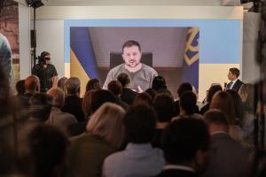 Full House for President Zelenskyy in First Day of Events at Ukraine House Davos
