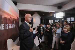 Klaus Schwab visits Ukraine House Davos on Final Day