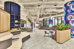 Hybrid office design for 8VI Holdings Singapore headquarters
