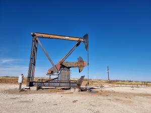 Masten Drill Unit Pumping Oil in the Permian Basin