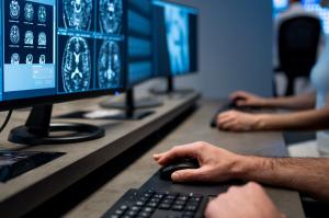 enlitic_ai_in_radiology