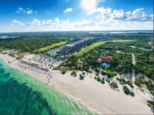 Atelier Playa Mujeres Beach Resort - Blue Flag