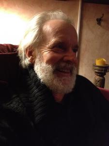 Headshot of Singer-Songwriter James Kahn