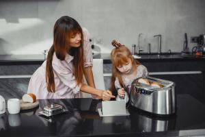 The Electrical Toaster Ovens Market