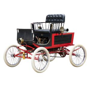 1899 Stanley Stanhope Model No. 1 “Locomobile”, made by the Locomobile Company of America, very popular and quickly became known as the “Stanley Steamer” (CA$44,250).
