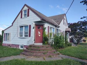 1.5 Story Home