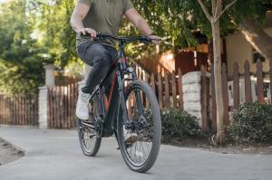 Avadar C3-Sport Mid-drive Electric Mountain Bike commuting in the city