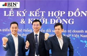 The three representatives of BIN Corporation Group, SAP Vietnam, and ATS Vietnam ensured the project's success