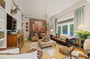 Featured as the 2014 Cashiers Designer Showhouse estate