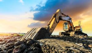 heavy construction equipment market Share