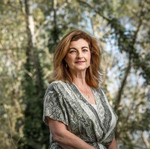 Debbie Debonaire, author of Alive to Thrive: Life After Attempting Suicide - Our Stories