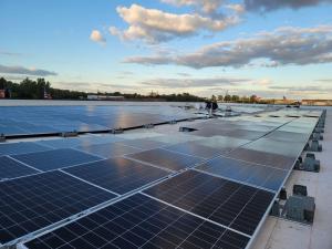 Commercial Building Solar Roof Array