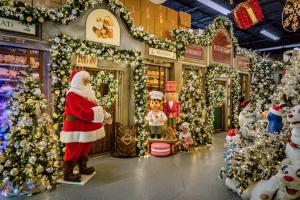 American Christmas will open its warehouse and showroom in Mt. Vernon