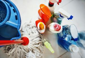 Cleaning - AMR