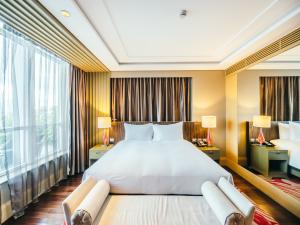 Luxury Bedding Market