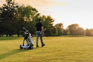 STEWART GOLF & ORCA GOLF'S PARTNERSHIP