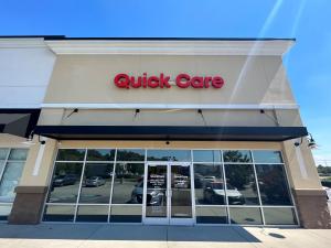 Picture of the front of the Carolina QuickCare Laurinburg Urgent Care clinic