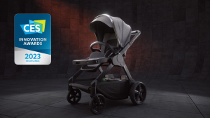 The chic and elegant look of the stroller with futuristic elements makes it the hero on every playground.