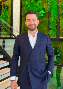 Dr Burak Tuncer, Medical Director at Esteworld