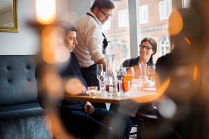 How To Save Money On Restaurant Supplies