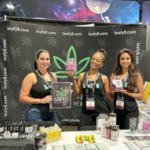 The Leafy8 Team educates consumers about their Delta 8 & Delta 9 products during Alt Pro 2022.