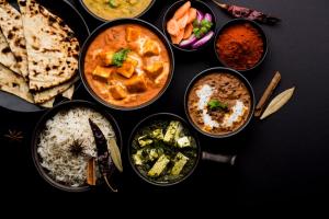 Indian tiffin service Kitchener by Veg Food Eatery