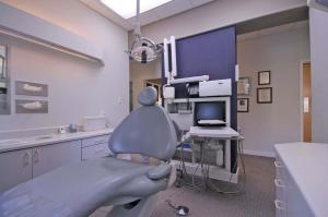 Dentistry services, teeth cleaning, cavity prevention, oral health, dental exams, fillings, crowns, bridges, implants, cosmetic dentistry, teeth whitening, veneers, orthodontics, Invisalign, family dentistry, emergency dental care