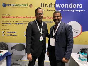 Dr. Shiv Shankar Pawar (Brainwonders Regional Partner, Madhya Pradesh & Chhattisgarh) with Mr, Manish Naidu (Founder & CEO, Brainwonders) at the 5th EduLeaders Summit 2023, New Delhi