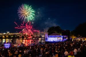 Fireworks over the Willamette River in Downtown Portland for July 4th at the Waterfront Blues Festival