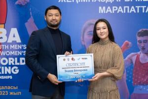 Kenes Rakishev awarded young athletes