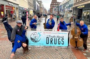 In the middle of a whirlwind tour of Scotland last week, the Jive Aces took time out to share the Truth About Drugs campaign.