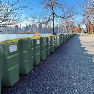 Mayim (MB2) 30" High Flood Barrier System in Hunter Green Color