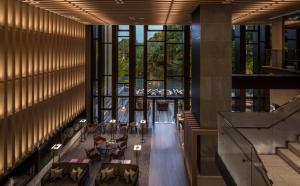 Enjoy full access to Four Seasons’ service and amenities, including a relaxing indoor pool, two large whirlpools, luxurious spa and salon, restaurant, and more.
