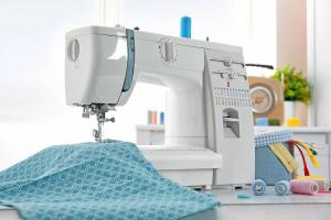 Commercial Hemming Machine Market