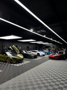 Diamond Auto Salon Chatsworth, California facility for Paint Protection Film , PPF Shop, Ceramic Window Tint Shop, Luxury Vehicle Window Tint, Color Change ' inyl Wrap Shop ' Colored Protection Film' Car Wrap ' Vehicle Ceramic Coating ' Ceramic Paint Coat