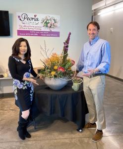 Spontaneous Motions flower arrangement with Anthem Pleasant and Ikuko Hashimoto