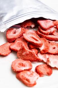 Freeze-Dried Sliced Strawberry