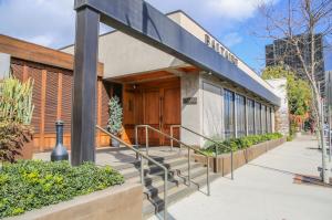 Baltaire Restaurant entrance and door from the sidewalk on San Vicente Blvd. in Brentwood