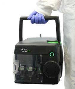 Lightweight and portable HPLC