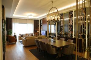  Luxury Interior Design Market