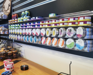 cannabis-edibles-available-cannable-weed-dispensary-parlier
