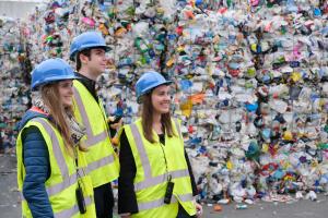 Picture shows the founders trio of Recyda: Vivian Loftin, Anna Ziesow and Christian Knobloch