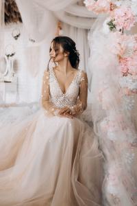 bridal gowns market