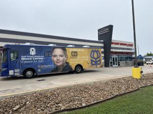 Elite Auto Experts supports the community with blood drive partnership