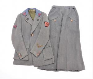 World War I ladies’ YMCA gray twilled woolen tunic with a red "US" on each sky-blue broadcloth collar and a skirt made of the same material as the tunic (est. $200-$300).