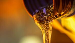 Online Oil Condition Monitoring