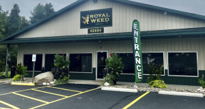 Store Front of Royal Weed Cannabis Dispensary Pawpaw